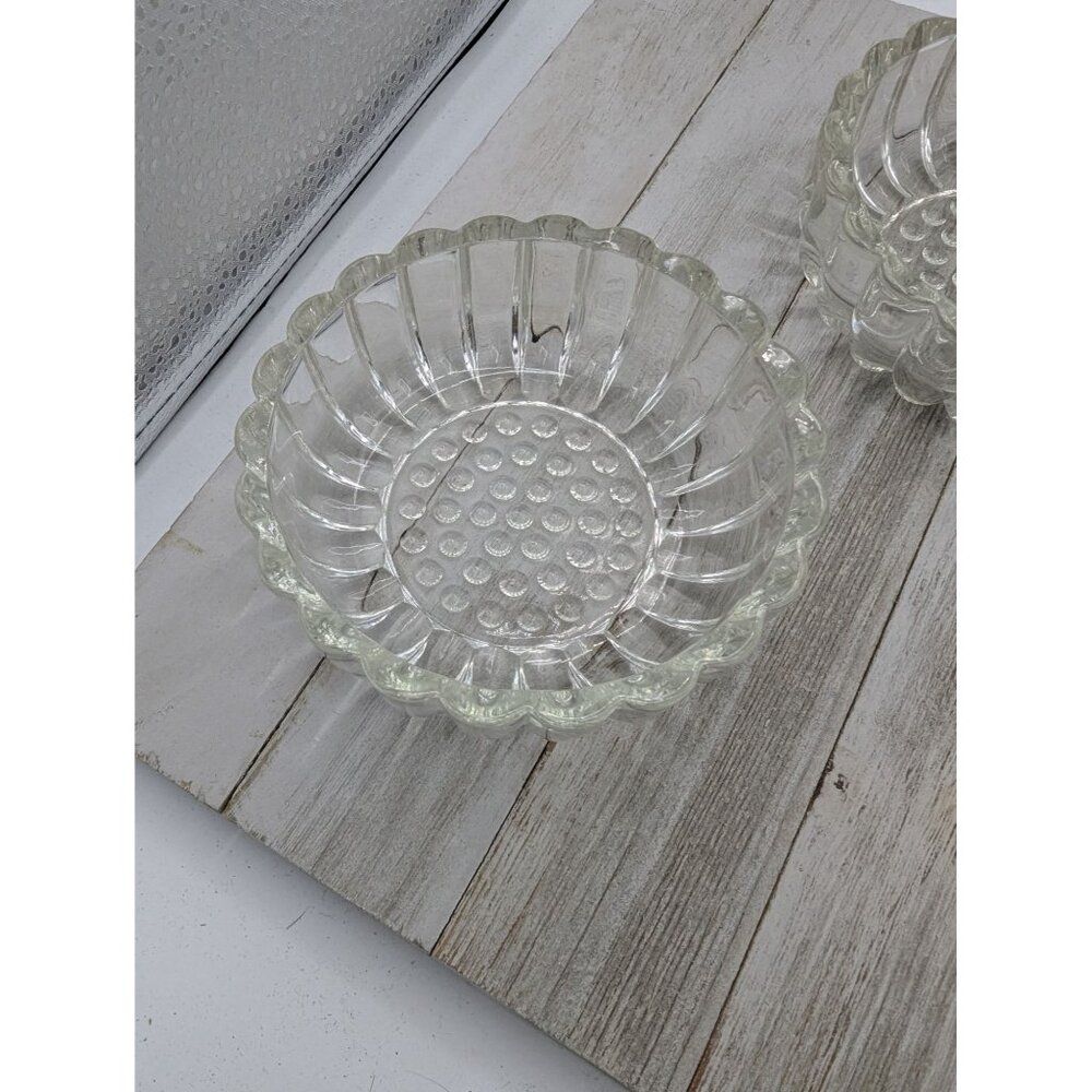 Vintage Jeanette Glass Berry 4 Dessert Bowls Clear - Picture 7 of 9